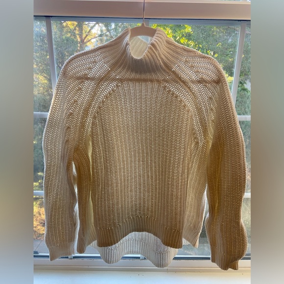 GAP Sweaters - Gap Sweater